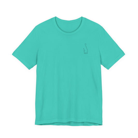 Hooked fitted tee